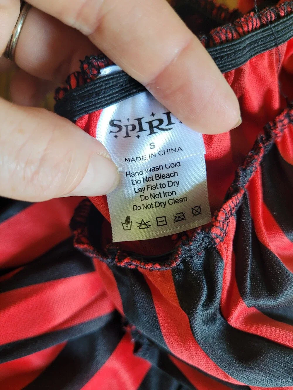 Spirit Halloween Pirate Pillager Costume -  Adult Sm - Picture 8 of 9